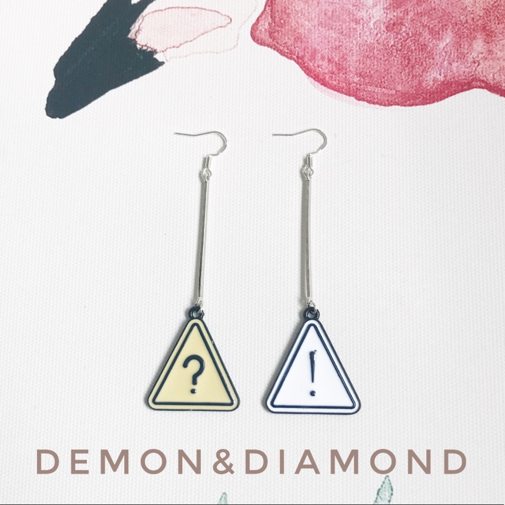 Two color triangle earrings